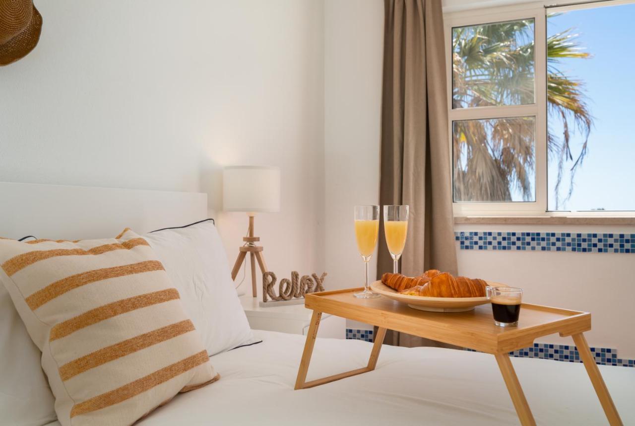 Beach Villa With Ocean View And Rooftop Cinema กีอา ภายนอก รูปภาพ